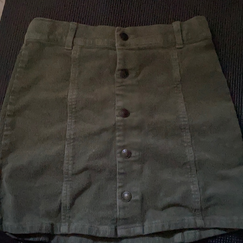 Color : Green      Brand : crazy8     For age 12